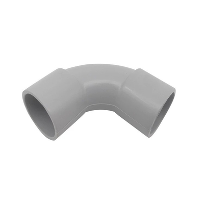 L'équipement de soudage électrique est équipé d'un conduit de raccordement en PVC blanc de 25 mm