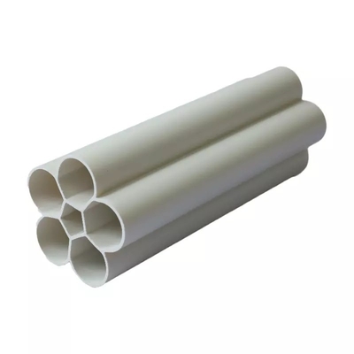 Fabrication de tubes en plastique à grille carrée en PVC sur mesure avec connexion par colle