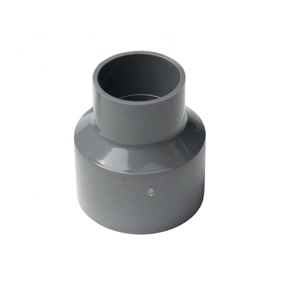 Fabrication de raccords de tuyaux en PVC standard DIN à coude de 90 degrés pour l'approvisionnement en eau d'échantillon