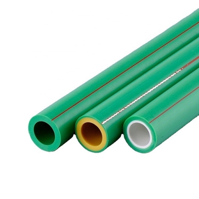 Service de moulage de tuyaux composites PPR sous pression pour tuyaux de plomberie DIN8077/8078 offert