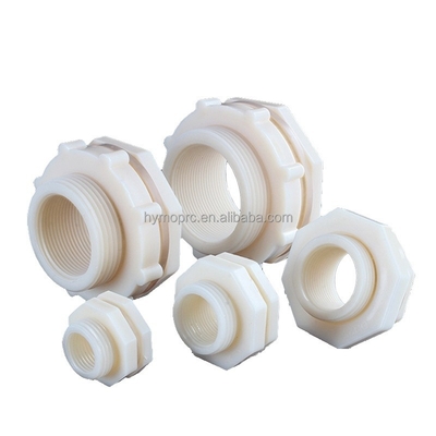 Connecteur de réservoir d'eau en plastique forgé en Union à cloisons de 25 mm avec bride OEM pris en charge