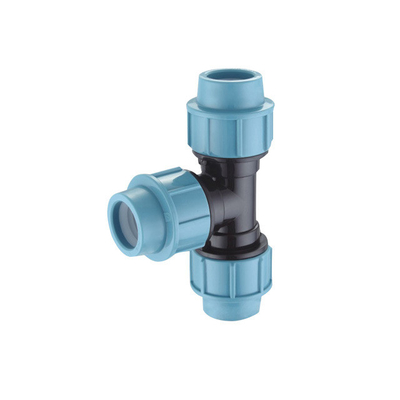 Appareils de compression en PP de 25 mm et 32 mm PN16 pour l'approvisionnement en eau dans l'agriculture